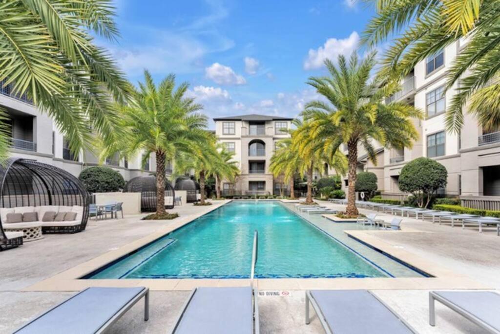 Your Warm Spacious Unit With Pool - Medical Center Houston Exteriör bild